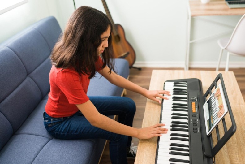 How to Choose Digital Piano for Home Practice